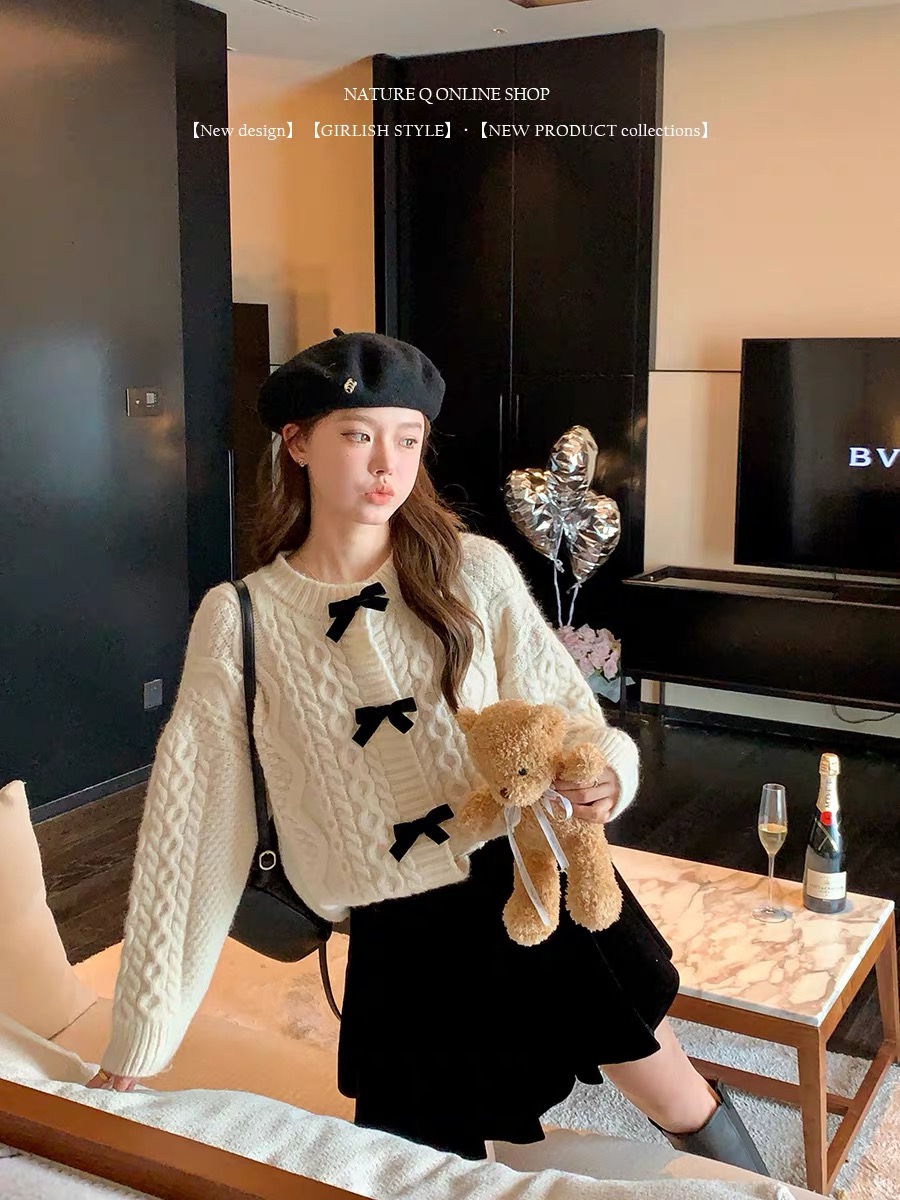 Yang Xiaojuan French bow soft and thick sweater for women retro twist knitted jacket small fragrant sweet top