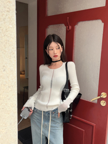 Real shot of hollow long-sleeved sweater for women in autumn solid color round neck versatile slimming bottoming shirt top