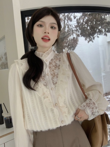 Actual shot of new style small fragrant lace stitching stand-up collar hollow ruffled long-sleeved shirt women's velvet bottoming top