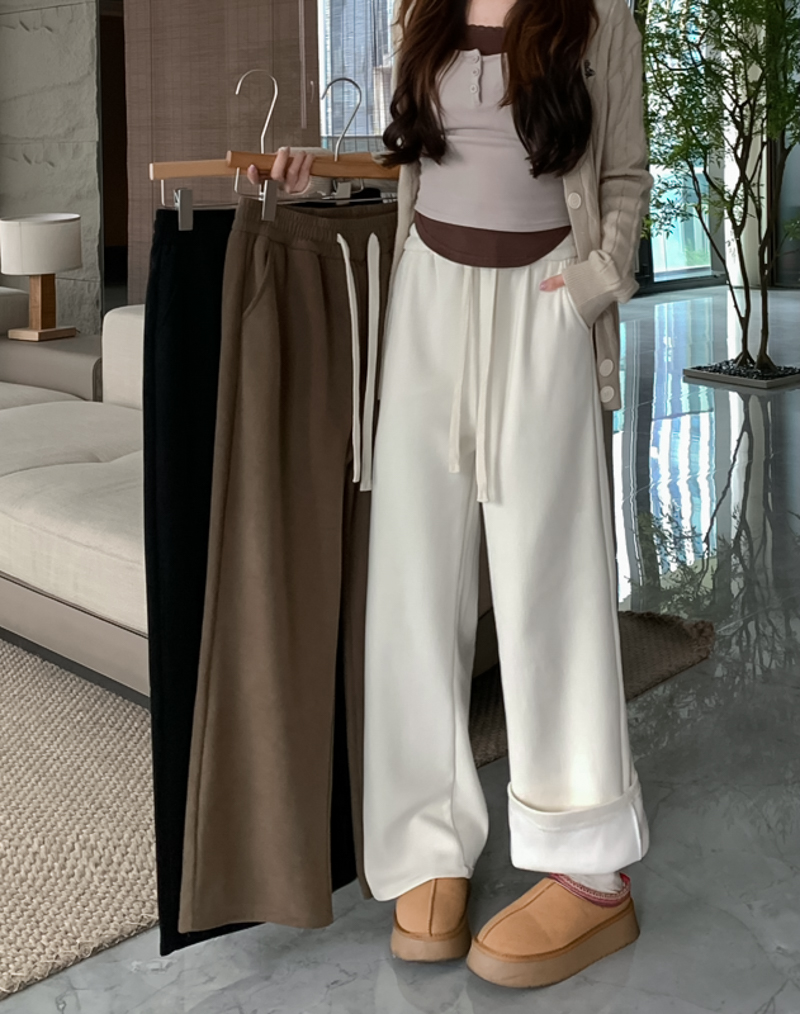 Actual shot of new winter velvet thickened skin-friendly pocket wide-leg pants with drawstring high-waist floor mopping pants