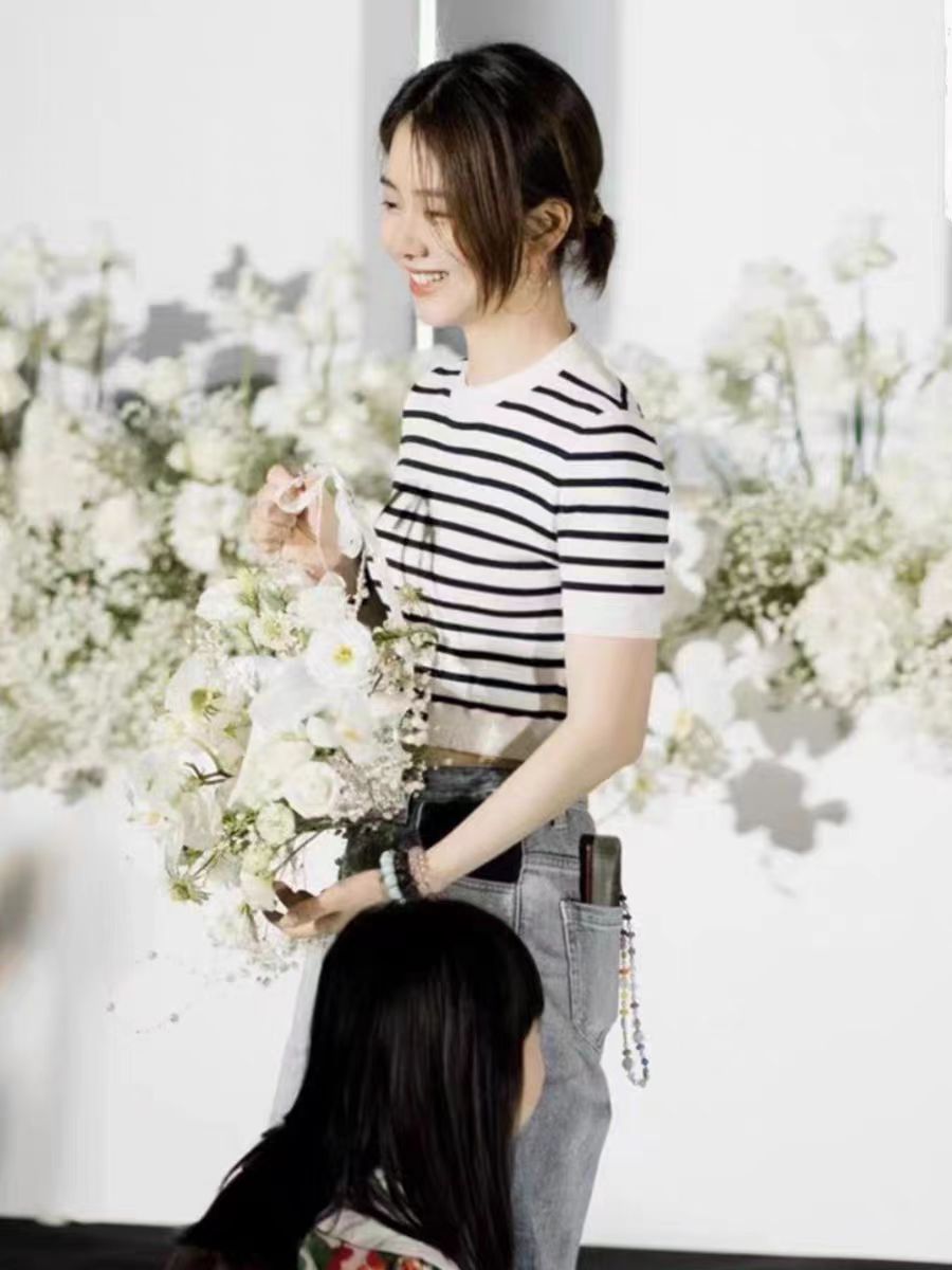 譚松韻明星同款條紋針織衫女設計感字母短袖T恤修身顯瘦短款上衣