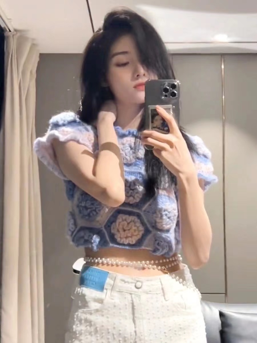 減齡時尚露臍花朵毛衣女2023年秋季新款立體重工鈎花t恤短款上衣