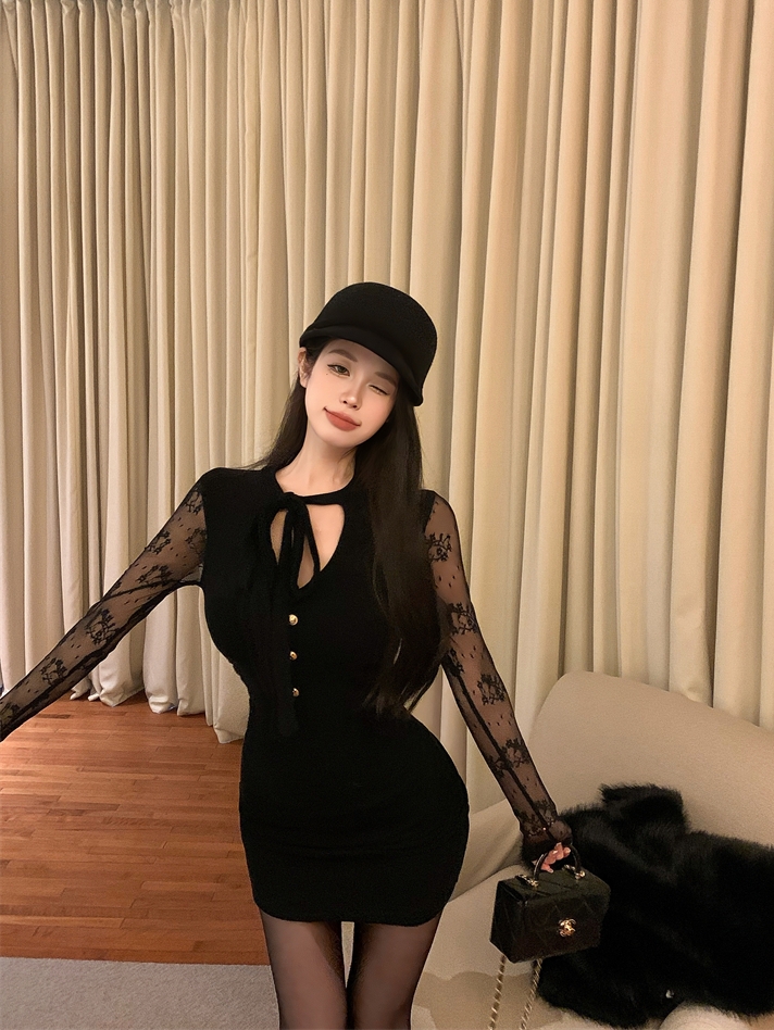 實拍~純欲蕾絲拼接設計款百搭連衣裙絲絨拼接修身顯瘦短裙