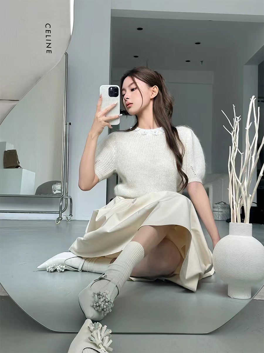 小親戚百穿不膩 2023秋季新款  腰帶裝飾蓬鬆半身長裙