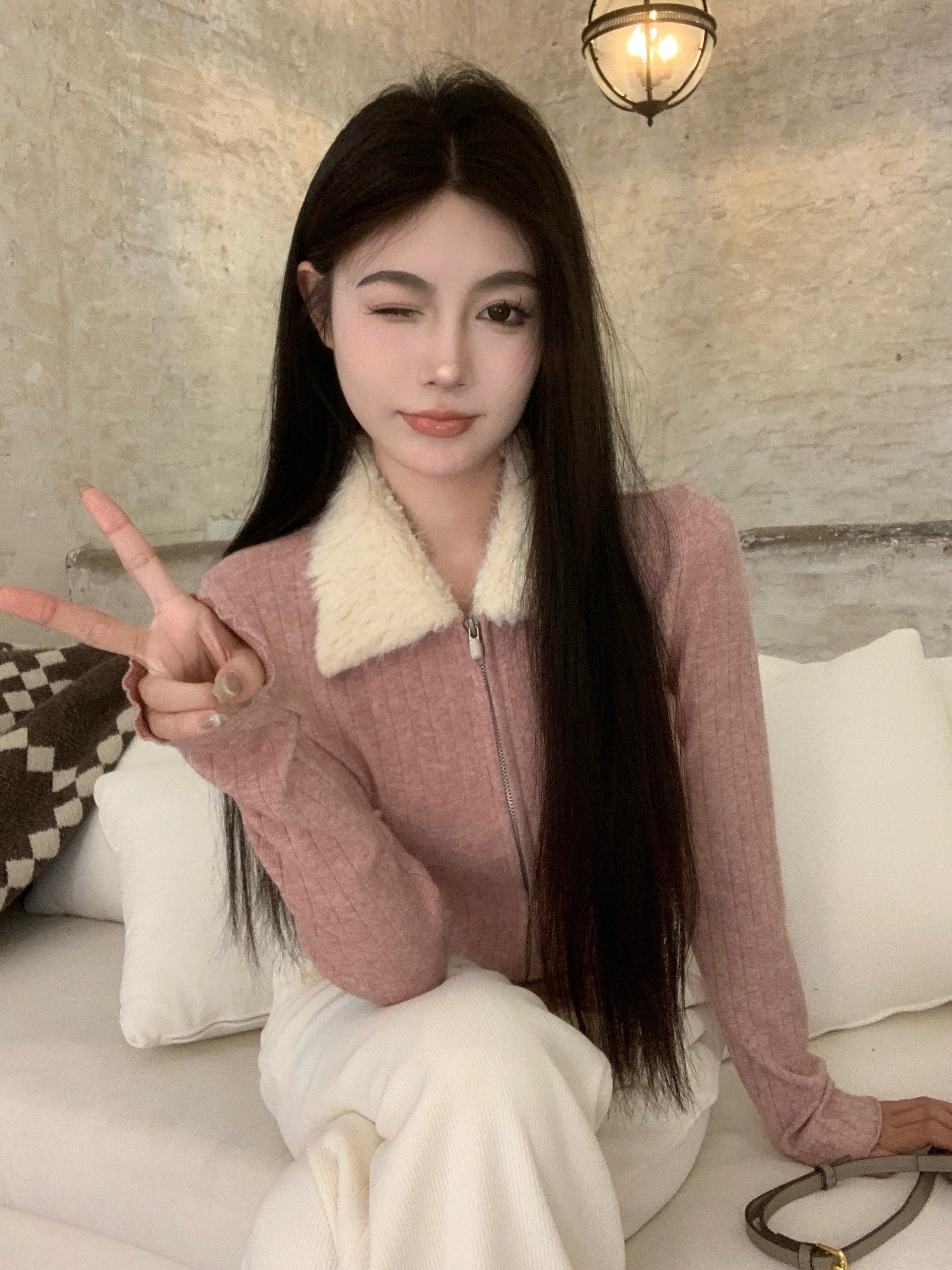 Actual shot of autumn and winter spliced ​​fur collar zipper knitted cardigan slim fit bottoming top