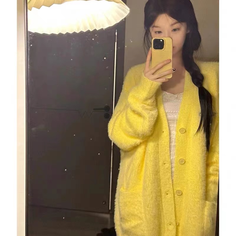韓系V領奶fufu水貂絨毛衣女秋季新款多巴胺寬鬆減齡毛茸茸針織衫