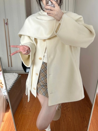 Autumn and winter warm cloak Nizi coat women's high-end loose 1 windbreaker short coat top with scarf for women