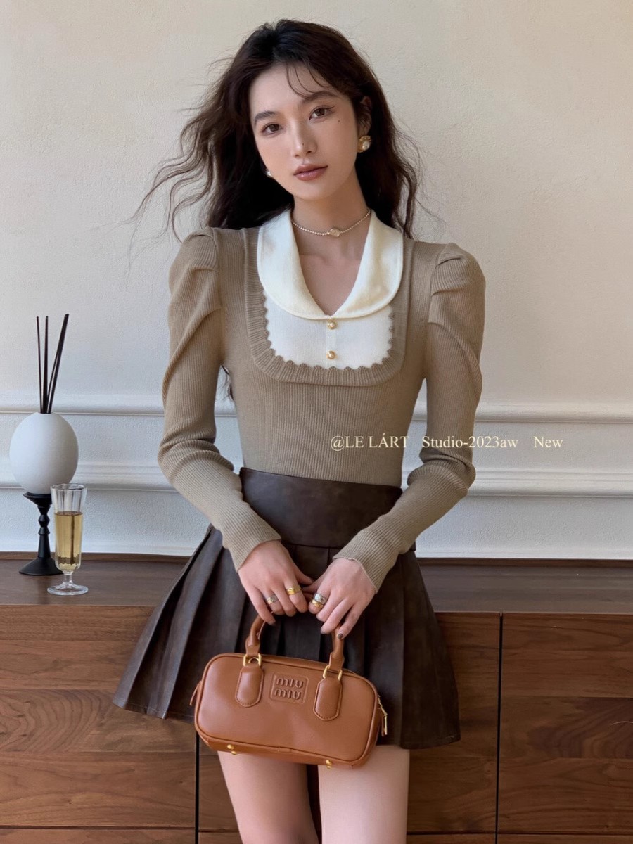 2023 Winter New French Retro Contrast Color Doll Collar Sweater Design Niche Slim Slim Sweater Women