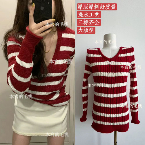 2023 new autumn and winter knitted sweaters with red stripes and white, versatile and atmospheric V-neck striped contrast knitted sweaters