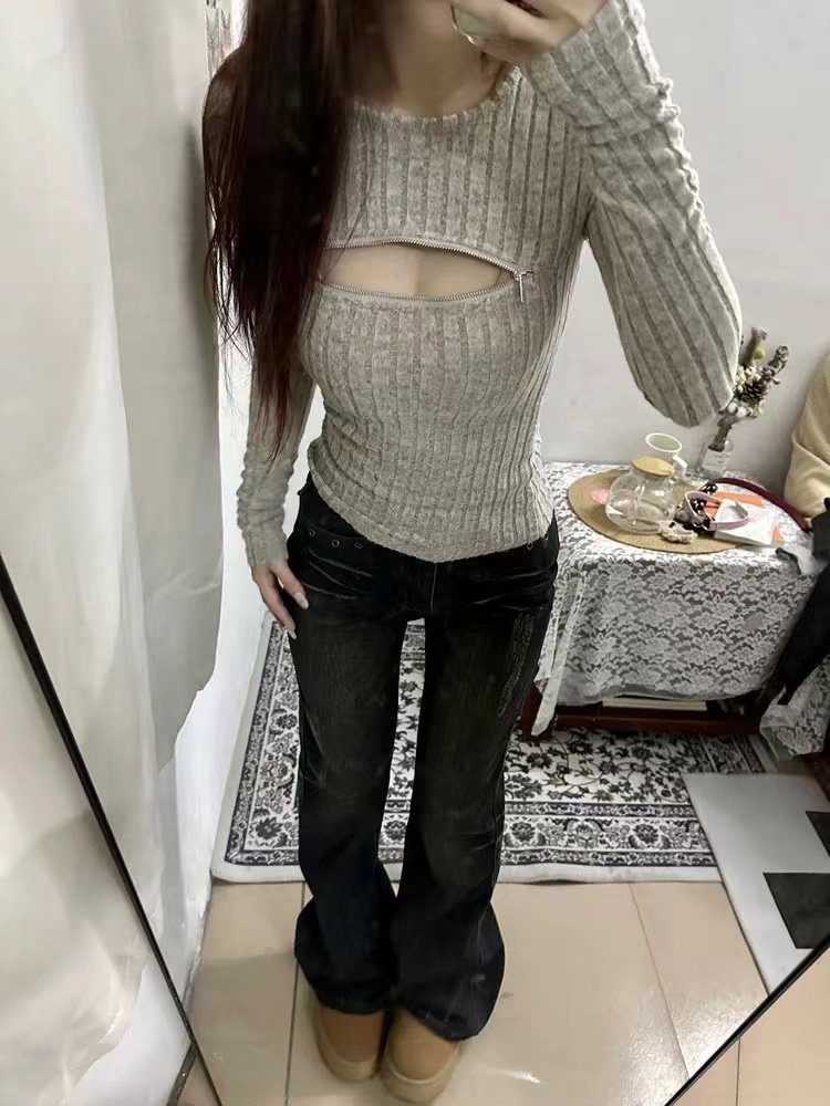 Original quality 2024 autumn and winter new French slim round neck knitted hot girl slimming long-sleeved top
