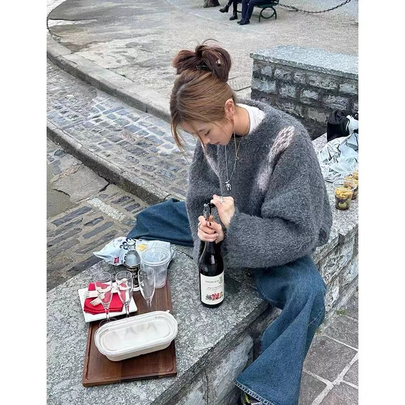 2023年新款奶fufu慵懶風復古菱格毛衣女秋冬極簡風軟糯針織上衣女