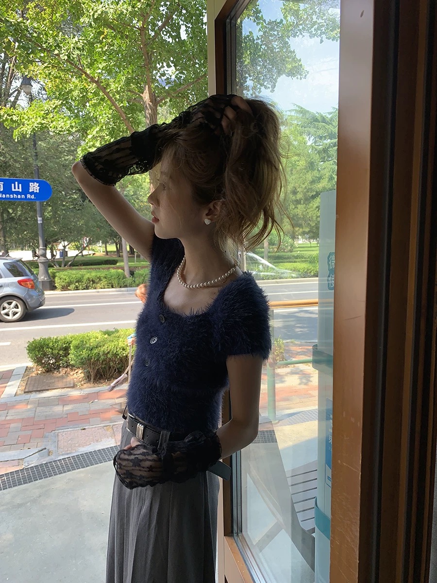馨幫幫 早秋方領馬海毛短款針織t恤女慵懶風小眾修身顯瘦短袖上衣