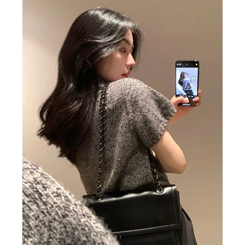 小眾上衣2023年新款高級感小眾灰色混紗高領粗毛線針織毛衣短袖女