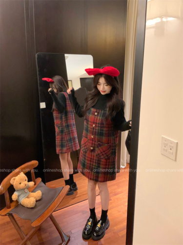 Real shot Christmas red plaid skirt college style square neck vest dress