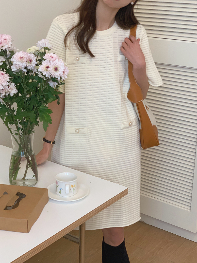 Real shot French gentle retro round neck short-sleeved knitted skirt bottoming dress