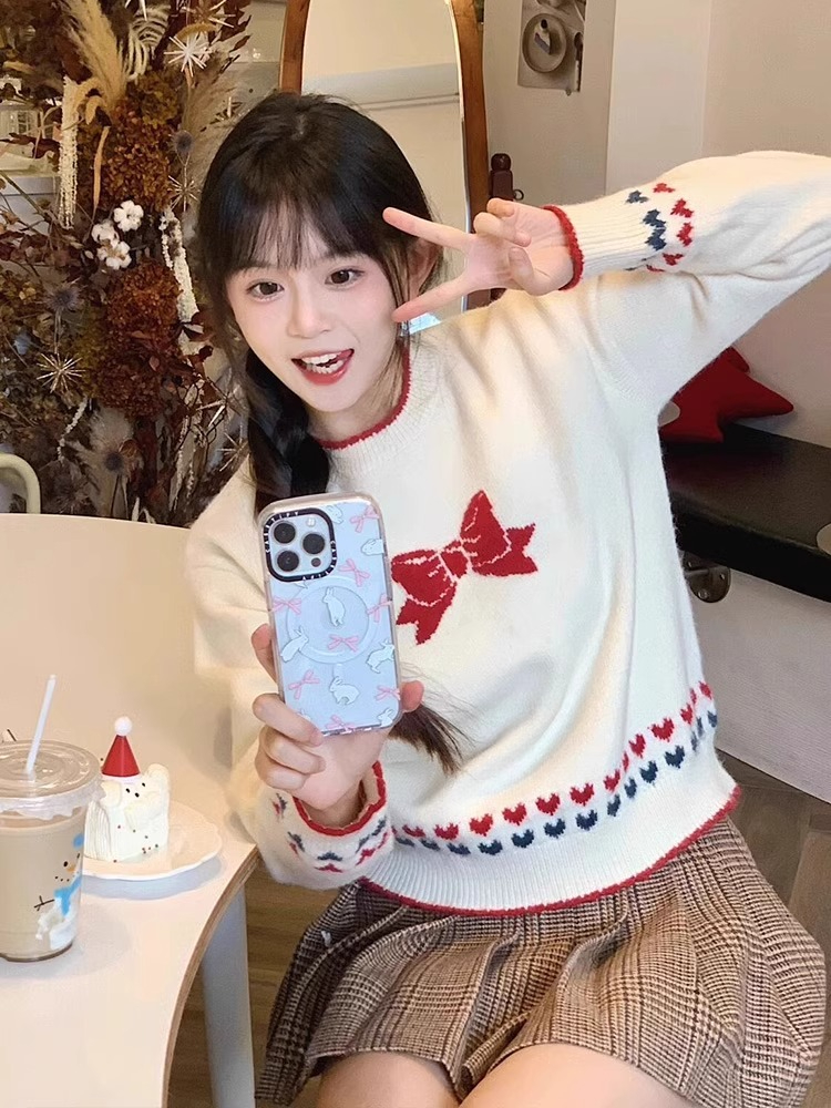 Sheep velvet bow contrasting color soft, waxy, loose and sweet 2023 winter new style knitted sweater for women