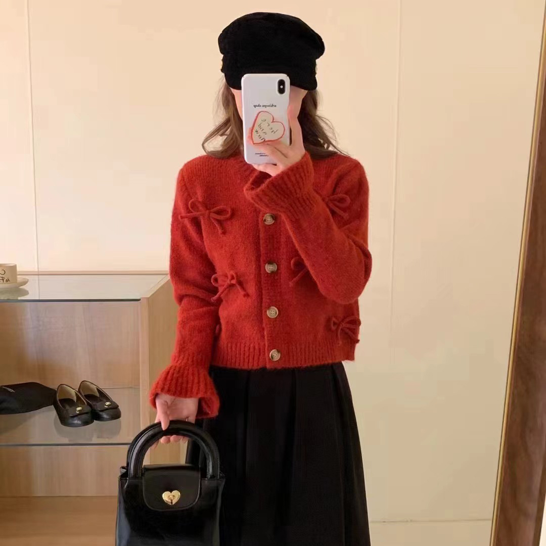 韓系紅色蝴蝶結毛衣外套女秋冬小個子甜美減齡喇叭袖針織開衫上衣