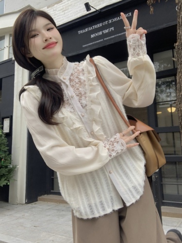 Actual shot of new style small fragrant lace stitching stand-up collar hollow ruffled long-sleeved shirt women's velvet bottoming top