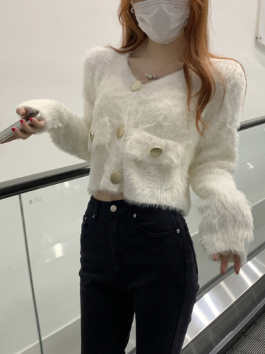 Actual shot of short mink knitted cardigan, small fragrant style, pure lust style, sexy V-neck sweater