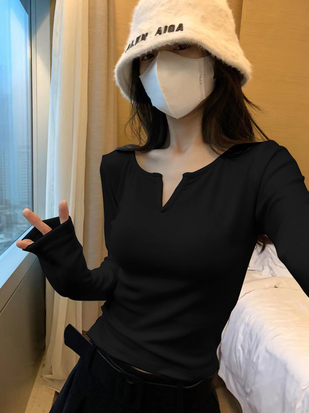 德絨磨毛V領低領內搭打底衫女秋冬修身短款