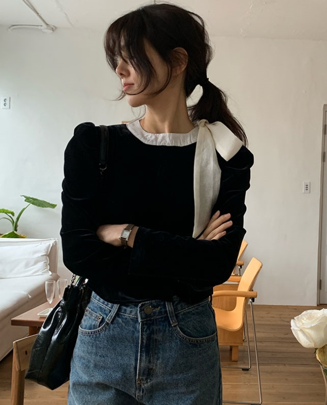 INS Korea Dongdaemun!  French retro bow tie puff sleeve velvet long sleeve shirt