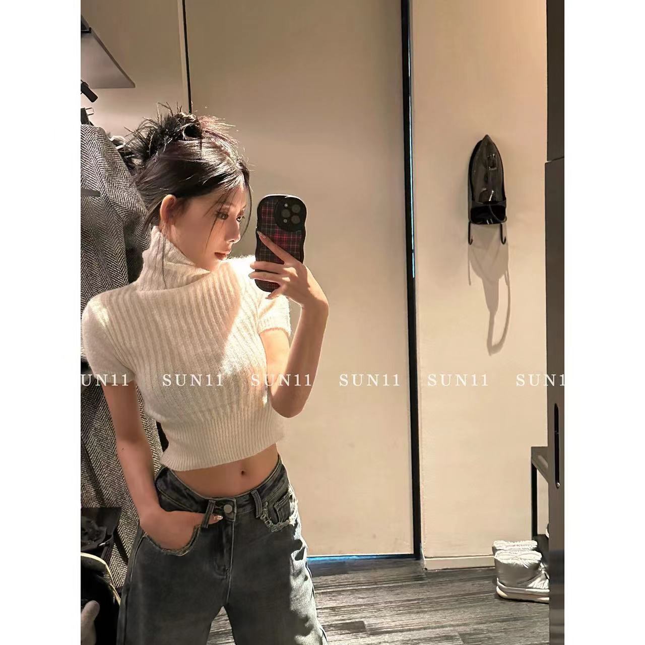 SUNONEONE 黑色高領打底毛衣針織衫女辣妹內搭緊身高級感短款上衣