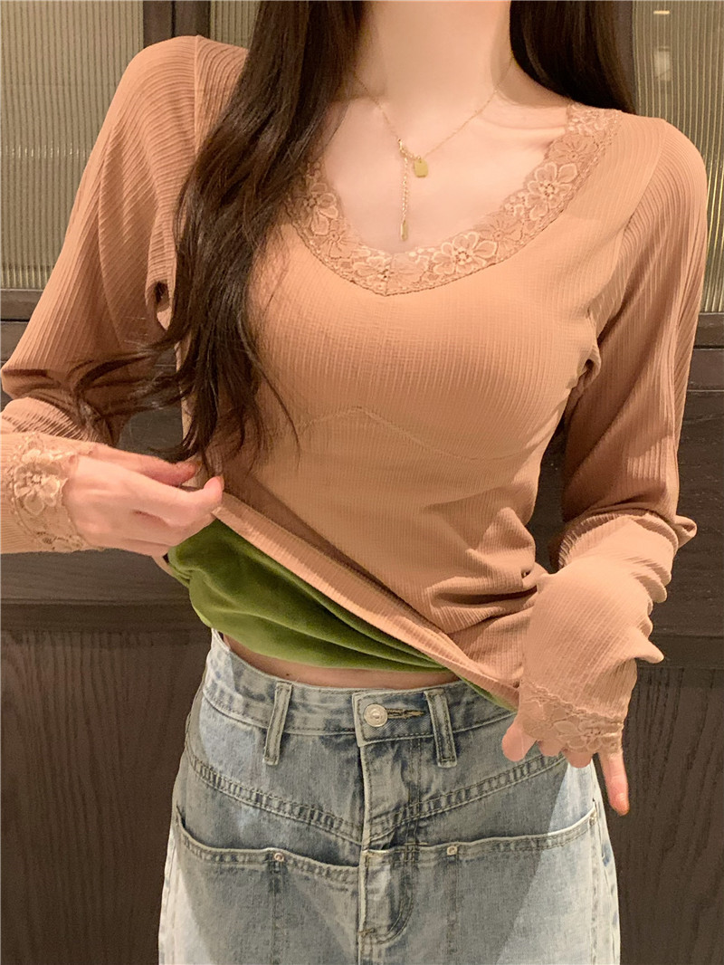 實拍~秋冬季加絨加厚保暖長袖帶胸墊緊身上衣蕾絲v領打底衫
