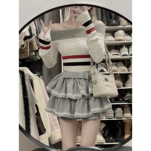 Complete three standards - Thick fabric  autumn and winter new street sweater one-shoulder knitted top Internet celebrity