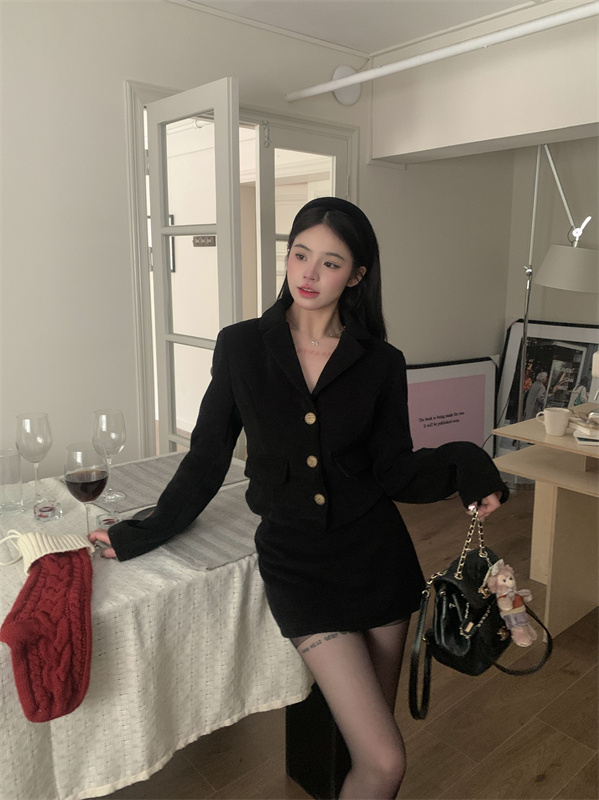 Actual shot ~ Winter small fragrance suit for women, fashionable and high-end suit jacket, temperament and age-reducing skirt two-piece set