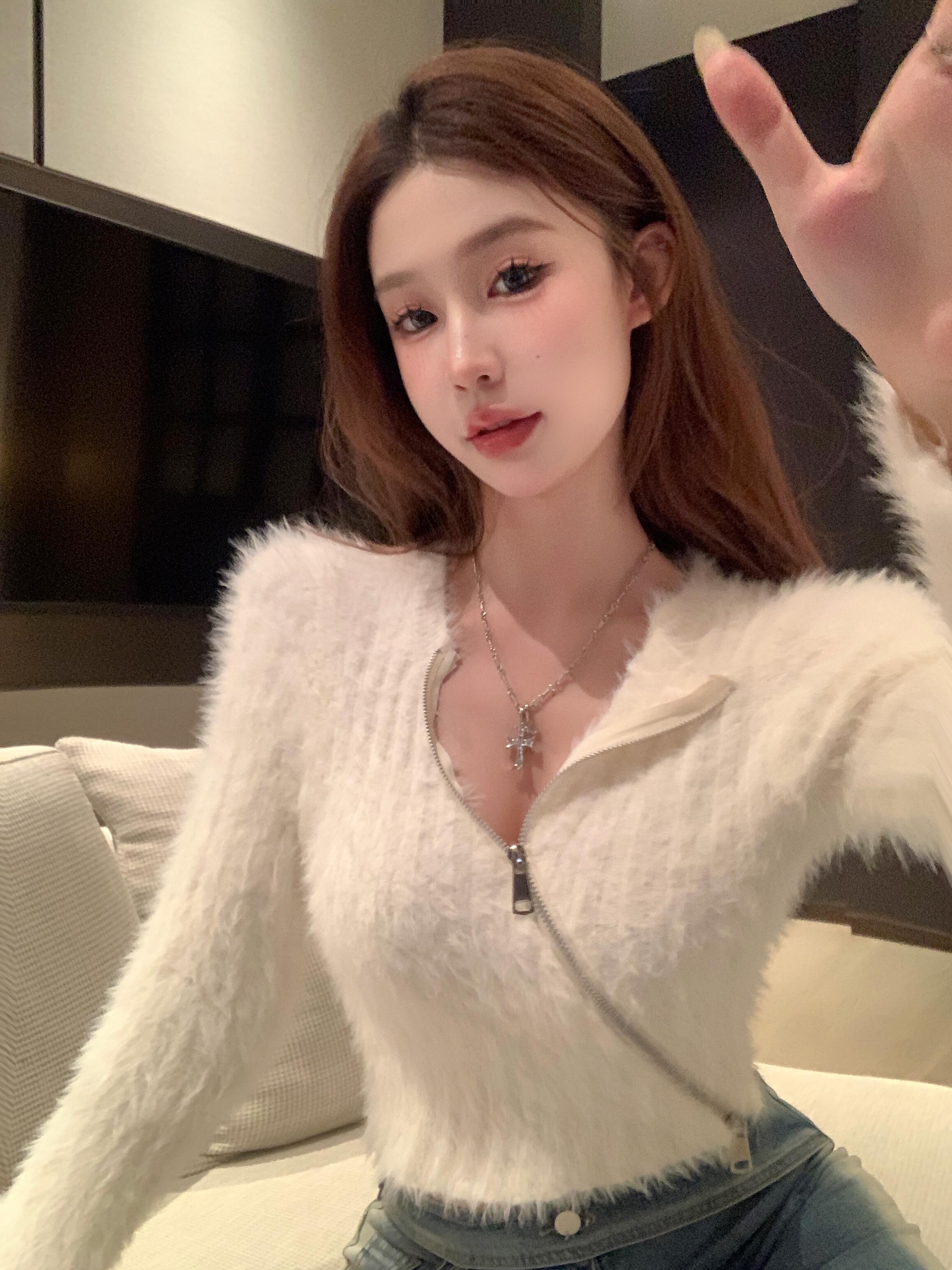 Real shot of irregularly designed double zipper mink velvet women's autumn and winter furry long-sleeved sweater