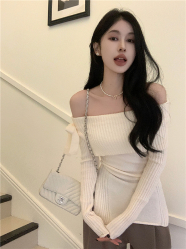 Actual shot of pure lust style one-shoulder sweater for women in autumn and winter new temperament slimming sweater