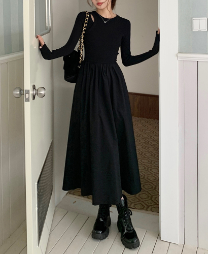 Actual shot of 2024 spring new style hollow knitted long-sleeved dress, feminine, slim and slim long skirt