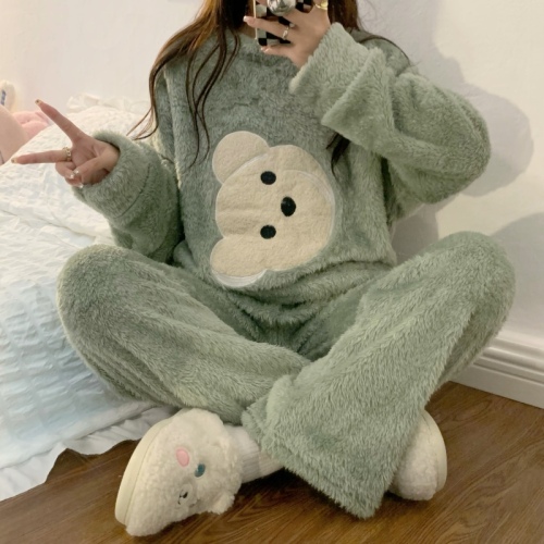 Actual shot of new winter bear coral velvet thickened warm pullover pajamas set home wear two-piece set