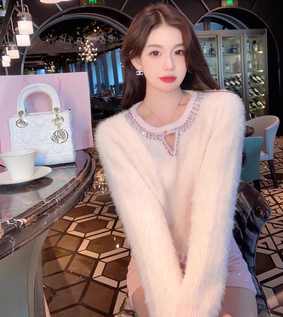 鍾菲菲白色設計感貂毛毛衣女秋冬2023新款高級感超好看寬鬆慵懶風