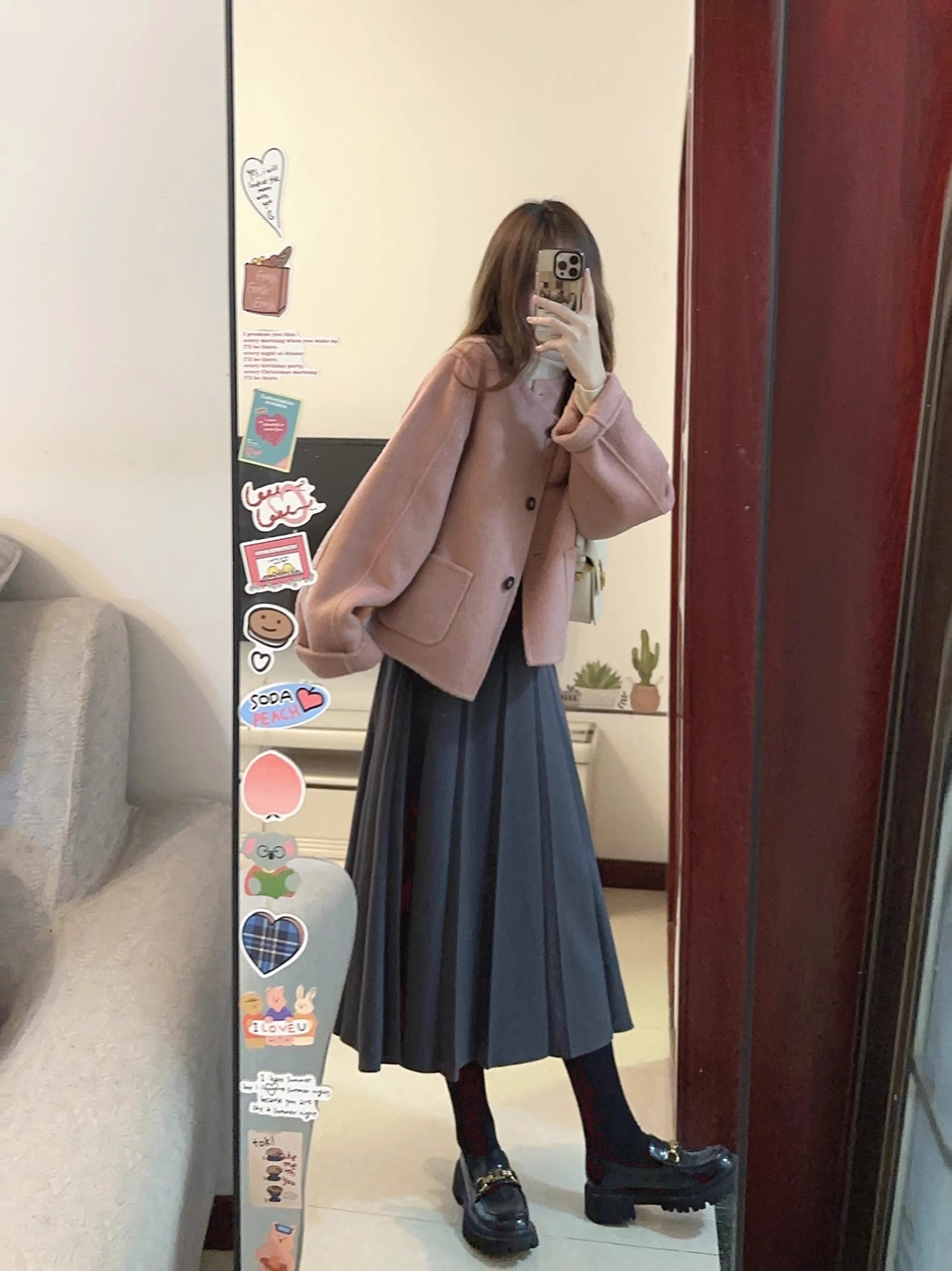 Xiaoxiangfeng short coat for women 2023 autumn and winter new style unique, super good-looking and high-end Korean style woolen for small people