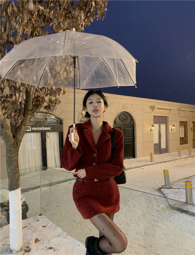 Actual shot ~ Padded red suit jacket, small fragrant suit, winter hip-covering skirt, women's two-piece set