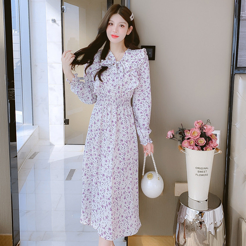 碎花連衣裙女2023春裝新款英倫風法式裙垂感系帶v領雪紡連衣裙長