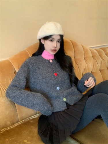 Actual shot Korean retro soft waxy knitted cardigan design versatile top jacket