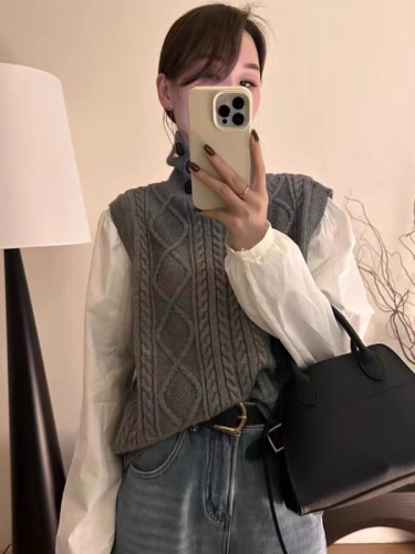 韩国春季新品简约麻花针织小众设计高领假两件套衬衫拼接毛衣背心