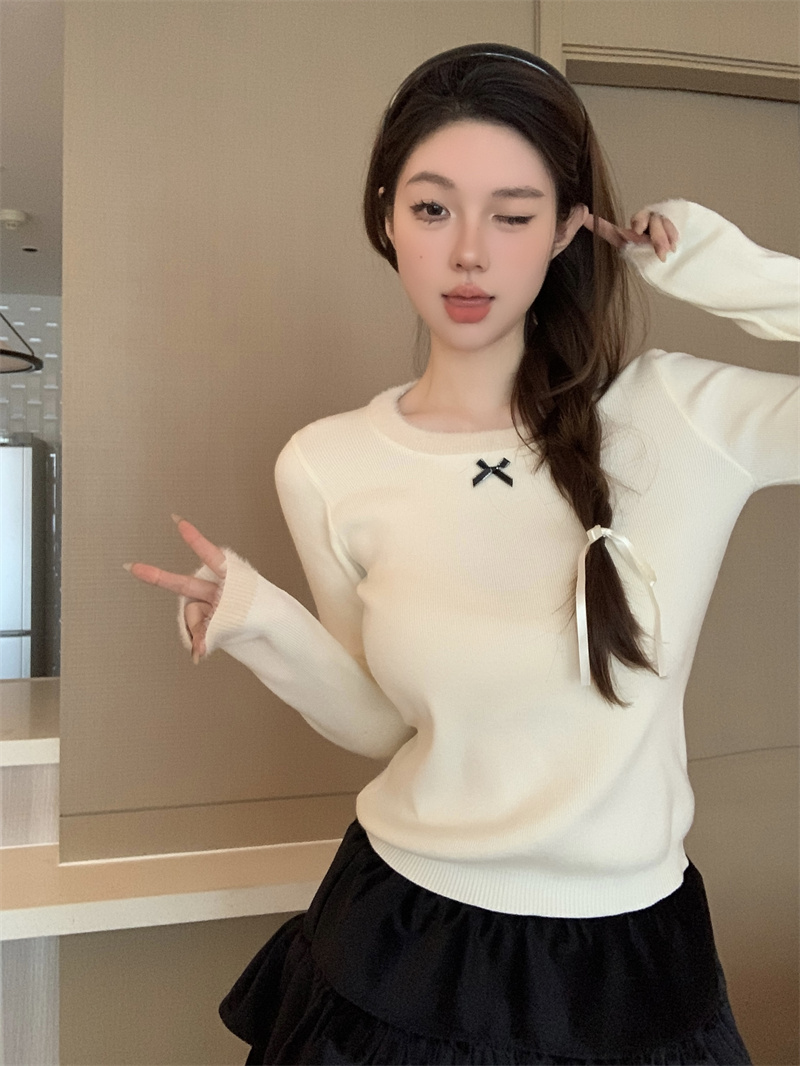 Actual shot of short sweater for women in autumn and winter, new style, lazy style, high-end, super nice, with pullover sweater inside