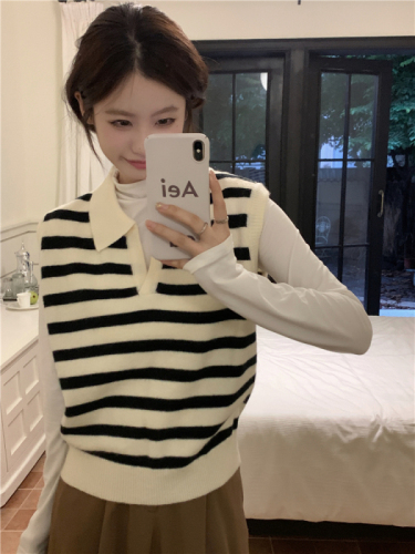 Actual shot spring style ~ striped vest v-neck polo knitted vest for women Korean style age-reducing layering top