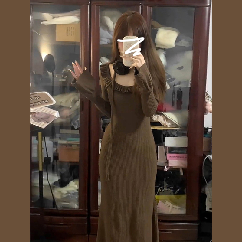 美拉德長袖針織連衣裙子女2023新款秋冬季配大衣內搭魚尾包臀長裙