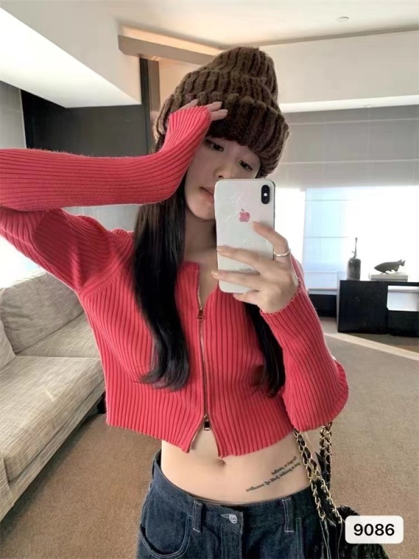 2023秋冬新款設計感洋氣圓領純色坑條顯瘦長袖開衫上衣女