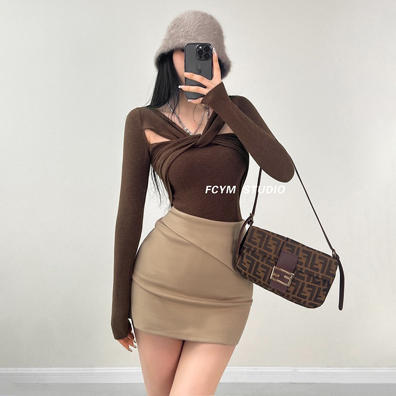 Official picture 6535 stretch cotton niche hot girl hollow short top long sleeves knotted V-neck internet celebrity pure desire