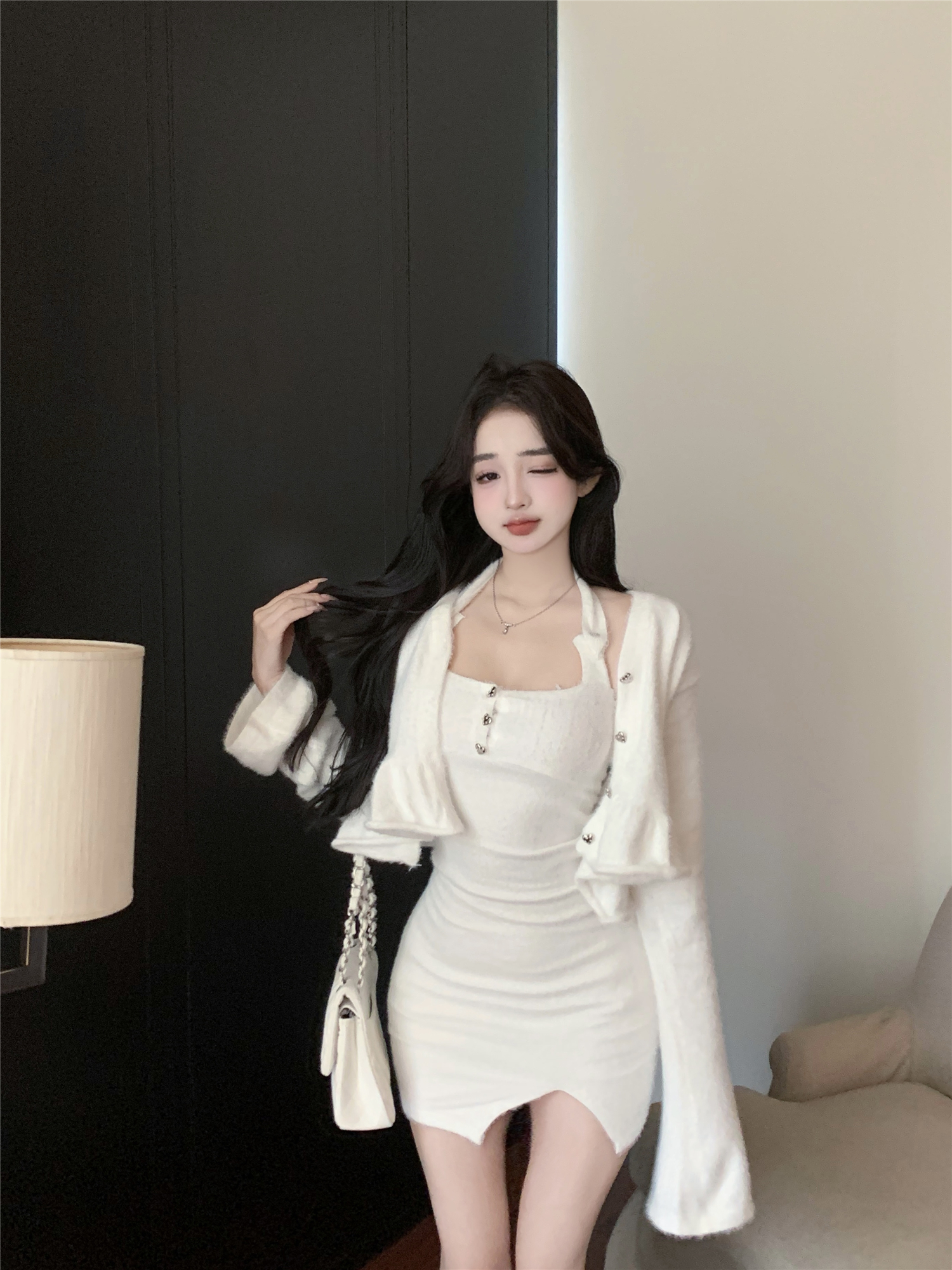 Real shot ~ Gentle white snow autumn and winter imitation mink dress thickened plush short cardigan suit