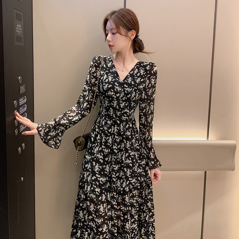 小碎花連衣裙2023年春季新款女法式長袖雪紡氣質顯瘦長裙過膝裙子