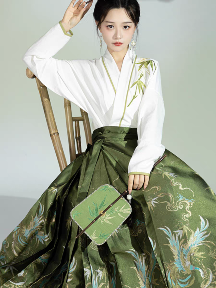 南湘玥鳳鳴在竹妝花馬面裙原創明制漢服女小個子新中式套裝冬