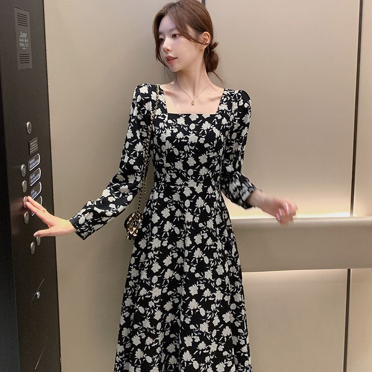 Hot Mom Pure Desire Temperament Black Whitening French Design Slim Jumpsuit Royal Sister Puff Sleeve Royal Sister Style Bubble Floral