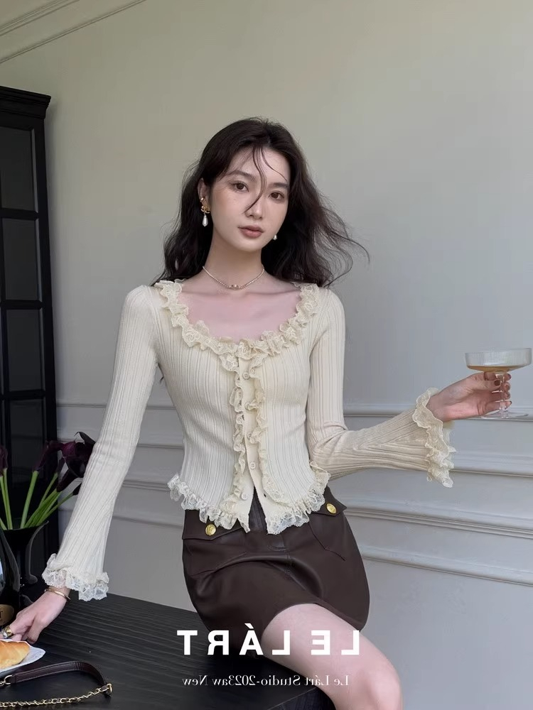 純欲風圓領木耳邊針織衫女秋季法式浪漫氣質修身短款毛衣