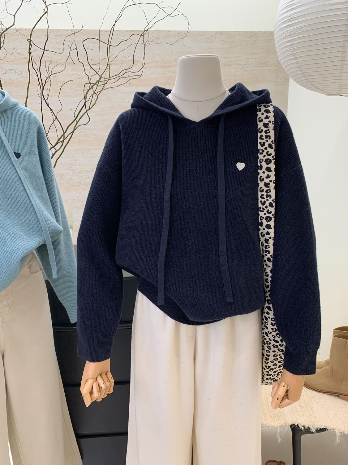 包蕊紗韓系愛心刺繡套頭毛衣女秋冬新款寬鬆百搭連帽針織衫上衣